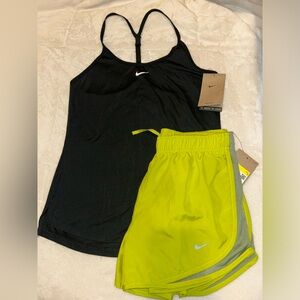Women’s small Nike set